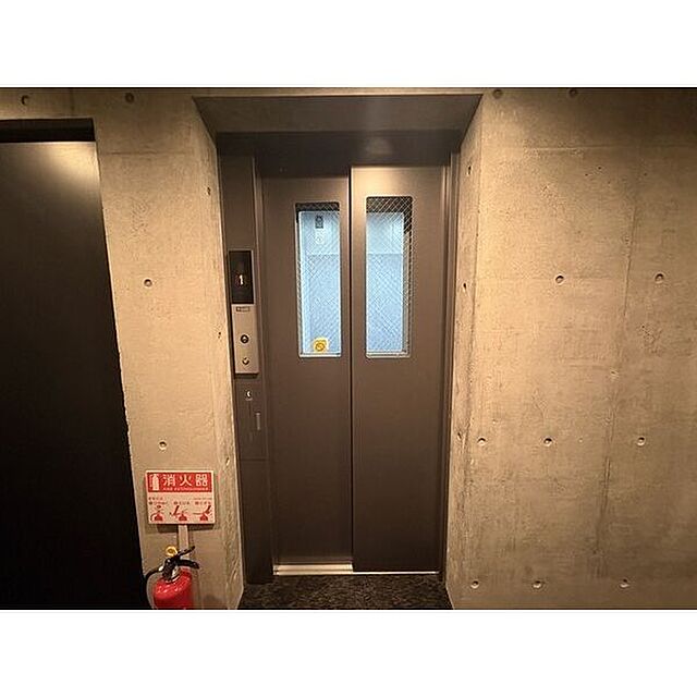 16 / 32
