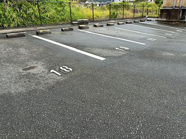 13 / 15