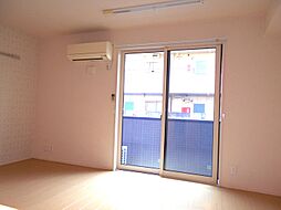 Tryall 102 1階ワンルームのリビング/ダイニング