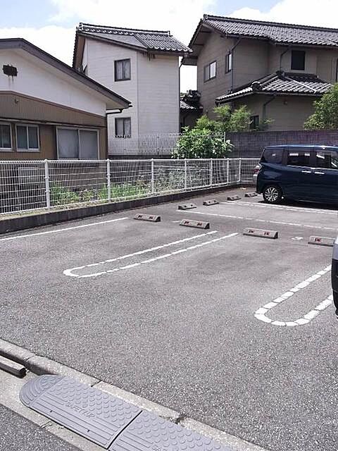 4 / 5