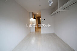 ＧＲＡＣＥ西栄 104 1階ワンルームのリビング/ダイニング