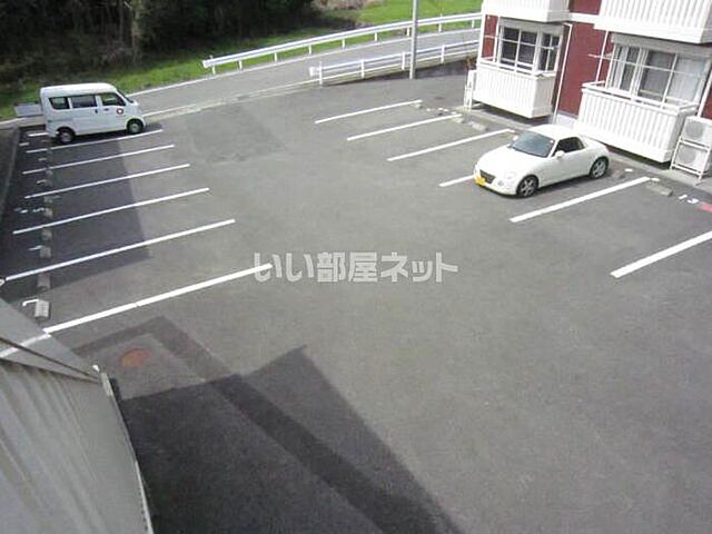 6 / 8