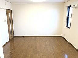 ヴィラ・アネシス　D棟 201 2階2DKのリビング/ダイニング