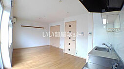 ドエルパークIII 201 2階1LDKのリビング/ダイニング