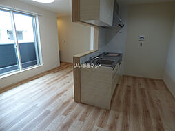 グッドライフステージ小泉 203 2階1LDKのリビング/ダイニング