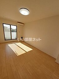 ルフレエトワール　II 201 2階1LDKのリビング/ダイニング