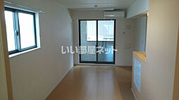 メイプルランドII 105 1階1LDKのリビング/ダイニング