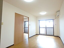 JR湖西線 堅田駅 徒歩10分の賃貸マンション 4階1LDKのリビング/ダイニング