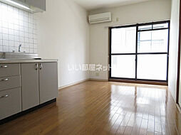 ジュン・パルティール 202 2階2DKのリビング/ダイニング