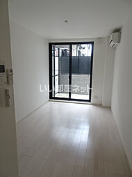 ブリエ京都 102 1階ワンルームのリビング/ダイニング