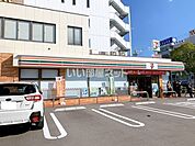 【コンビニエンスストア】セブンイレブンＪＲ和歌山駅東口店まで200ｍ