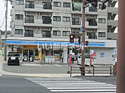 【コンビニエンスストア】ローソン 鹿児島草牟田二丁目店まで460ｍ