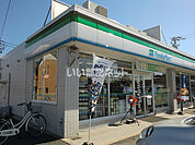 【コンビニエンスストア】ファミリーマート鵜沼南町店まで1102ｍ
