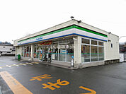 【コンビニエンスストア】ファミリーマート 亀岡追分町店まで745ｍ