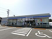 【コンビニエンスストア】ローソン本今町店まで668ｍ