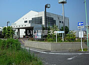 【図書館】富田図書館まで602ｍ