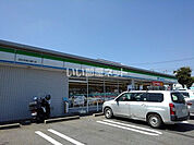 【コンビニエンスストア】ファミリーマート 四日市笹川通り店まで310ｍ