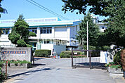 【中学校】松戸市立第五中学校まで618ｍ