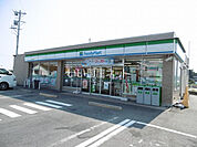 【コンビニエンスストア】ファミリーマート 武豊向陽店まで960ｍ