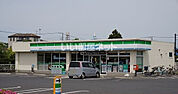 【コンビニエンスストア】ファミリーマート 三郷鷹野三丁目店まで1096ｍ