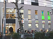 【コンビニエンスストア】セブンイレブン さいたま上木崎2丁目店まで438ｍ