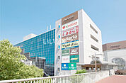 【ショッピングセンター】パラディ学園前まで532ｍ