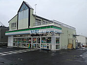 【コンビニエンスストア】ファミリーマート そがわ千町店まで191ｍ