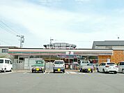 【コンビニエンスストア】セブンイレブン楠団地店まで851ｍ