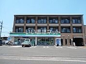 【コンビニエンスストア】ファミリーマート 河南一須賀店まで687ｍ