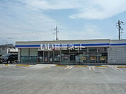 【コンビニエンスストア】ローソン 水戸けやき台三丁目店まで955ｍ