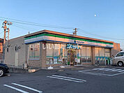 【コンビニエンスストア】ファミリーマート 美浜河和台二丁目店まで453ｍ