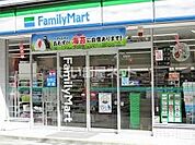 【コンビニエンスストア】ファミリーマート仙台栄一丁目店まで912ｍ