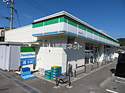 【コンビニエンスストア】ファミリーマート　焼山中央店まで951ｍ
