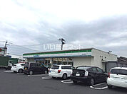 【コンビニエンスストア】ファミリーマート　行橋安川通り店まで575ｍ