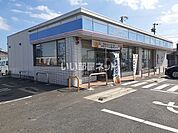 【コンビニエンスストア】ローソン津白塚店まで1439ｍ