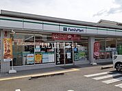 【コンビニエンスストア】ファミリーマート 橿原くずもと町店まで608ｍ