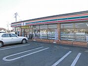 【コンビニエンスストア】セブンイレブン戸頭4丁目店まで829ｍ
