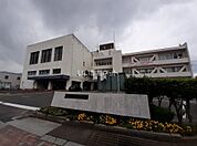 【市役所・区役所】岩国市由宇総合支所まで558ｍ