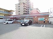 【コンビニエンスストア】セブンイレブン姫路南条店まで984ｍ