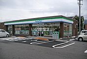 【コンビニエンスストア】ファミリーマート鴨島店まで1944ｍ