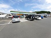 【コンビニエンスストア】ファミリーマート岡山美咲店まで1210ｍ