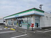 【コンビニエンスストア】ファミリーマート　西都右松店まで3857ｍ