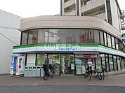 【コンビニエンスストア】ファミリーマート 練馬桜台店まで772ｍ