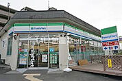【コンビニエンスストア】ファミリーマート 町田小山ヶ丘三丁目店まで1632ｍ
