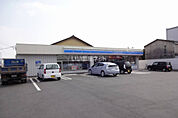 【コンビニエンスストア】ローソン 松阪駅部田町店まで553ｍ
