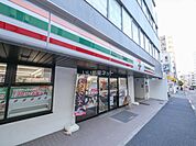 【コンビニエンスストア】セブンイレブン市谷砂土原町店まで562ｍ