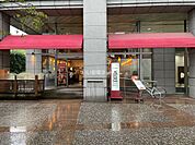 【喫茶店・カフェ】カフェ・ベローチェ代々木三丁目店まで1071ｍ