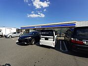 【コンビニエンスストア】ローソン 東入部一丁目店まで493ｍ