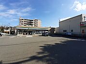 【コンビニエンスストア】ファミリーマート 福岡堤二丁目店まで531ｍ