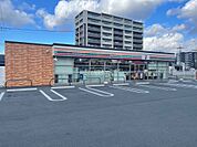 【コンビニエンスストア】セブンイレブン防府八王子店まで304ｍ